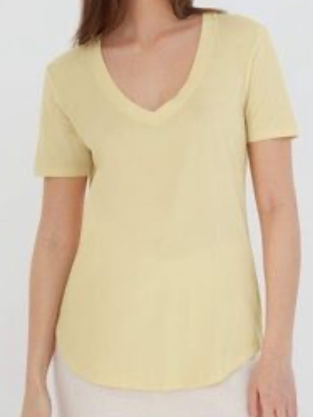 Aritzia the Group by Babaton  - Foundation V-neck T-shirt Small. Yellow.